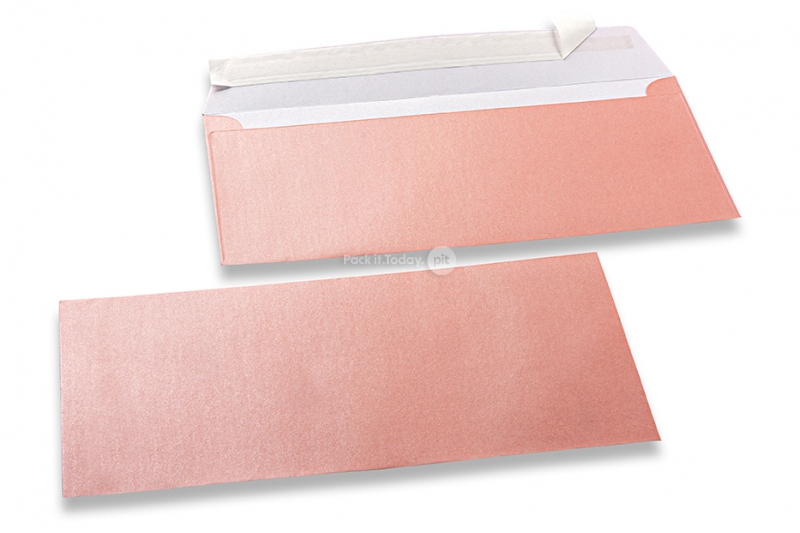 Couverts in babyrosa mit Perlmutteffekt - 110 x 220 mm